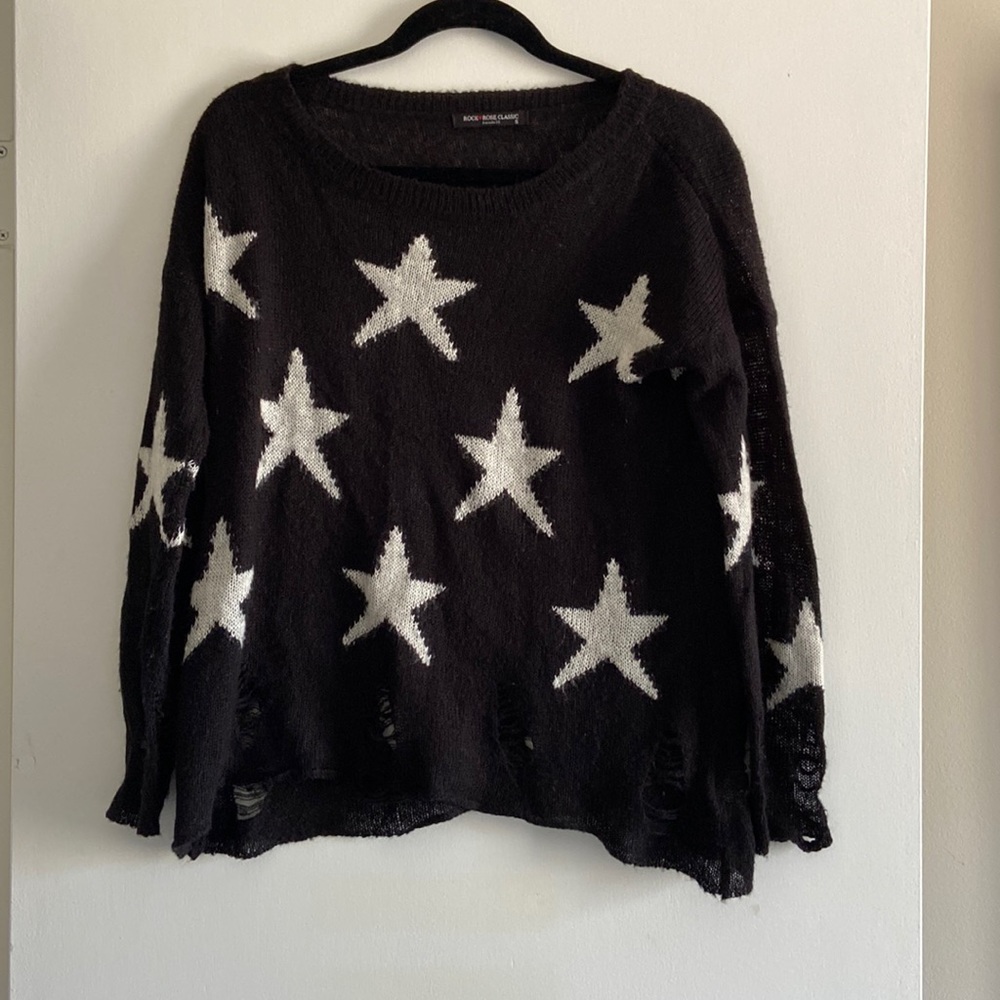 Black & White Star Sweater. Size S
